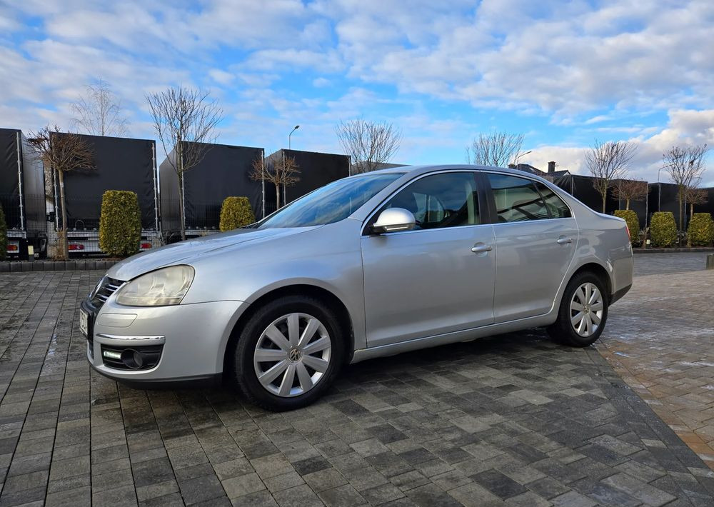 Λιμουζίνα/ Sedan Volkswagen Jetta 2.0 TDI DPF Comfortline: φωτογραφία 19