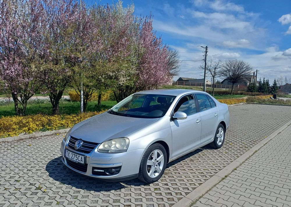 Λιμουζίνα/ Sedan Volkswagen Jetta 2.0 TDI DPF Comfortline: φωτογραφία 16