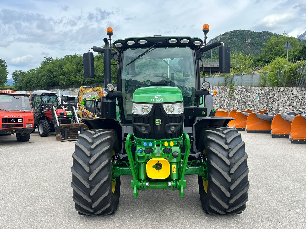 Τρακτέρ JOHN DEERE 6130: φωτογραφία 6 Τρακτέρ JOHN DEERE 6130: φωτογραφία 6