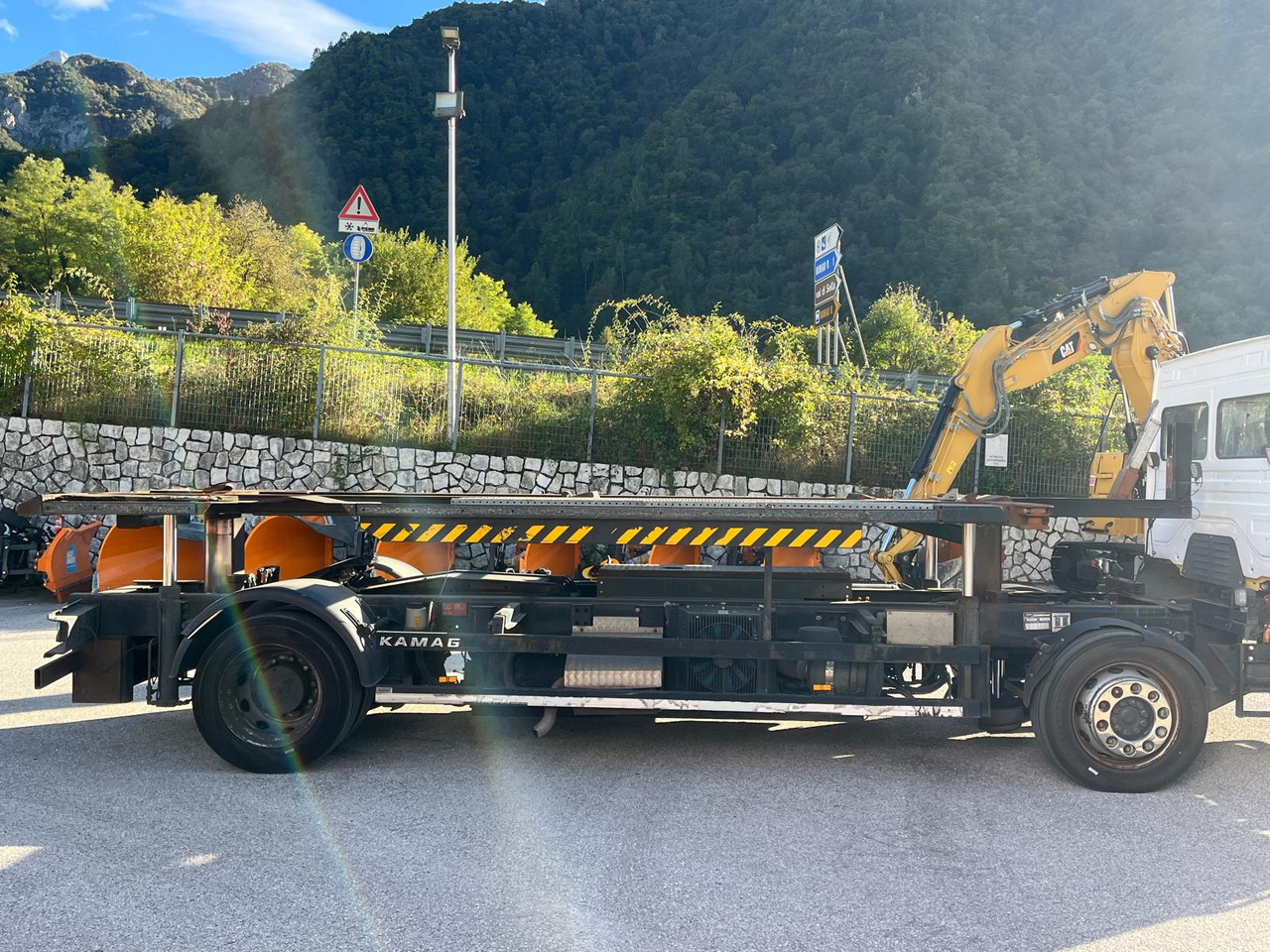 MERCEDES-BENZ KAMAG - Φορτηγό μεταφοράς εμπορευματοκιβωτίων/ Κινητό αμάξωμα: φωτογραφία 5 MERCEDES-BENZ KAMAG - Φορτηγό μεταφοράς εμπορευματοκιβωτίων/ Κινητό αμάξωμα: φωτογραφία 5