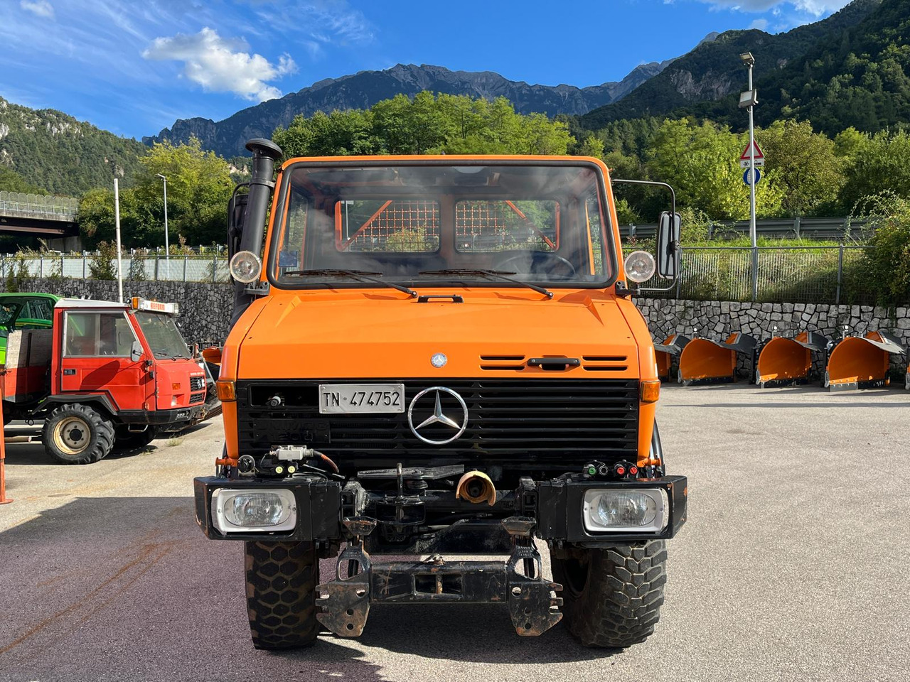 MERCEDES BENZ UNIMOG U1200 – 70 - Φορτηγό ανατρεπόμενο: φωτογραφία 3 MERCEDES BENZ UNIMOG U1200 – 70 - Φορτηγό ανατρεπόμενο: φωτογραφία 3