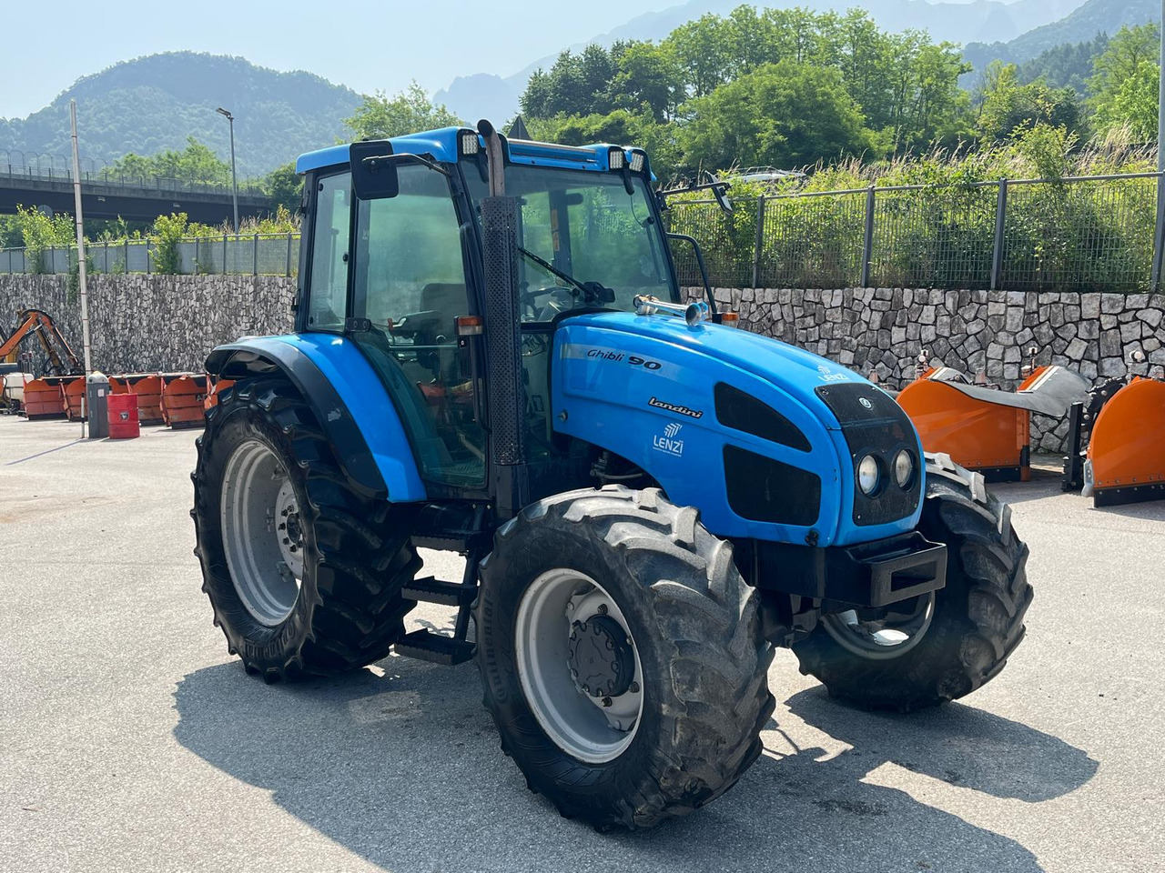 TRATTORE LANDINI GHIBLI 90 - Τρακτέρ: φωτογραφία 4 TRATTORE LANDINI GHIBLI 90 - Τρακτέρ: φωτογραφία 4