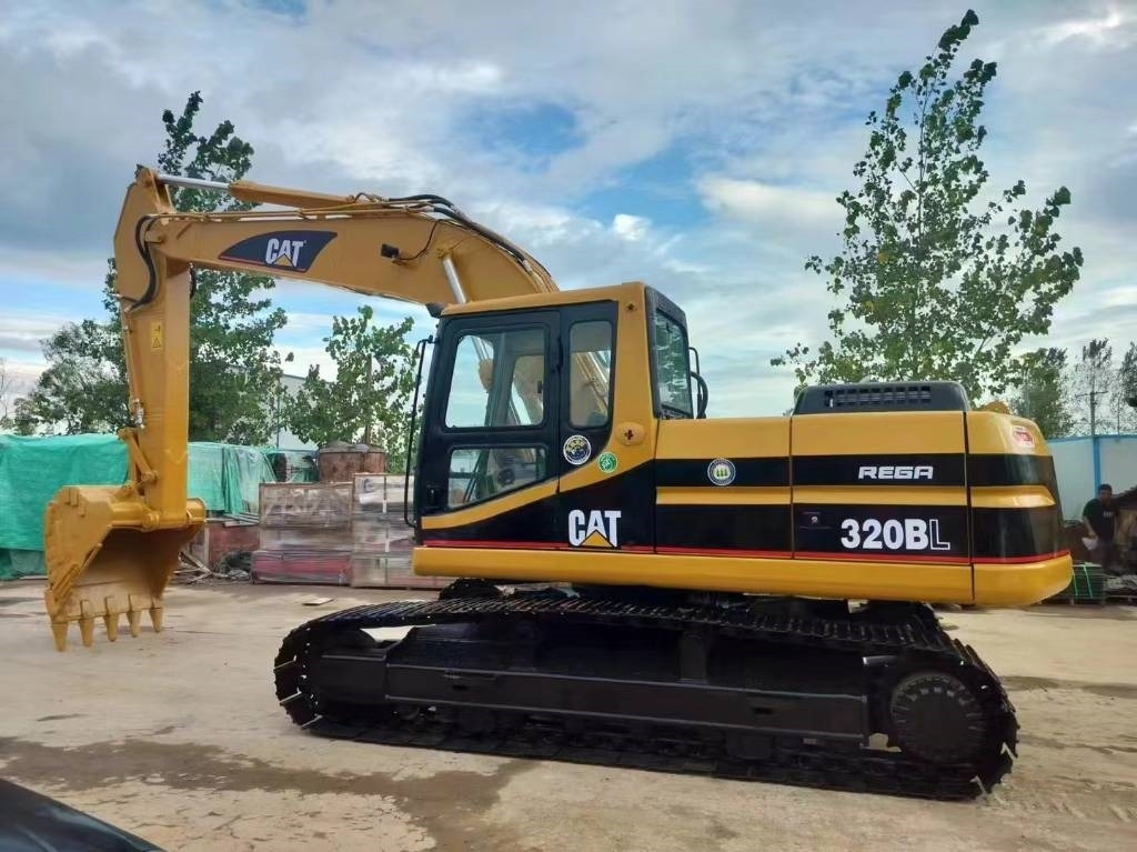 CAT 320 B L - Ερπυστριοφόρος εκσκαφέας: φωτογραφία 1 CAT 320 B L - Ερπυστριοφόρος εκσκαφέας: φωτογραφία 1