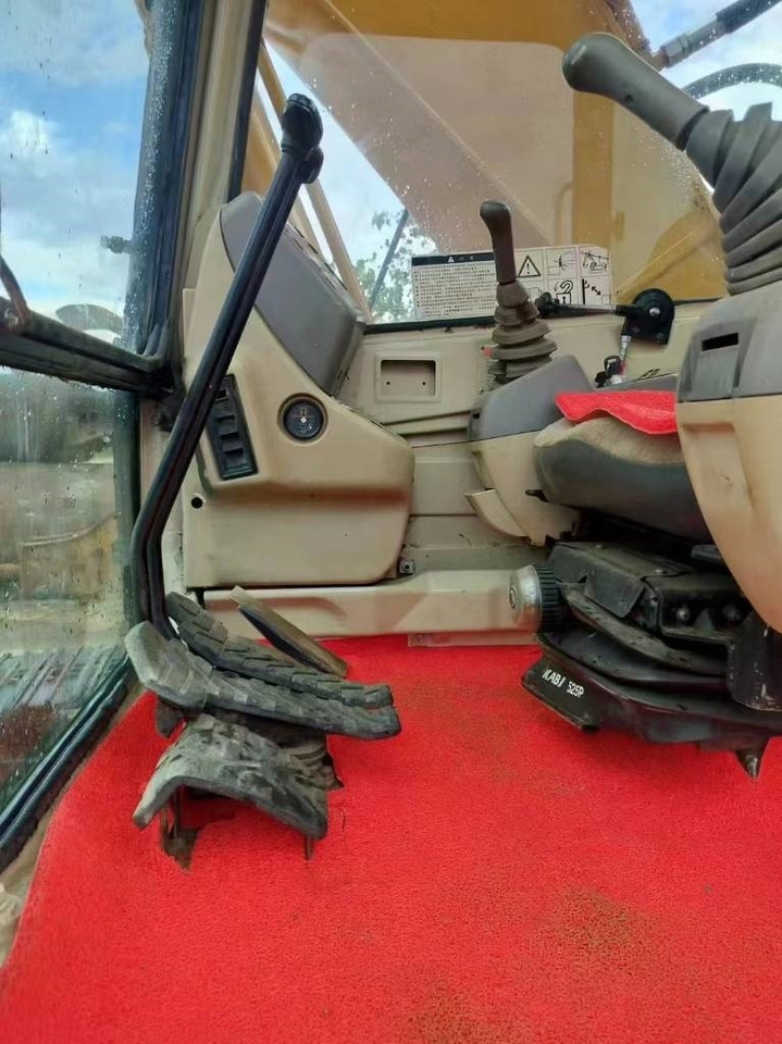 CAT 320 B L - Ερπυστριοφόρος εκσκαφέας: φωτογραφία 2 CAT 320 B L - Ερπυστριοφόρος εκσκαφέας: φωτογραφία 2