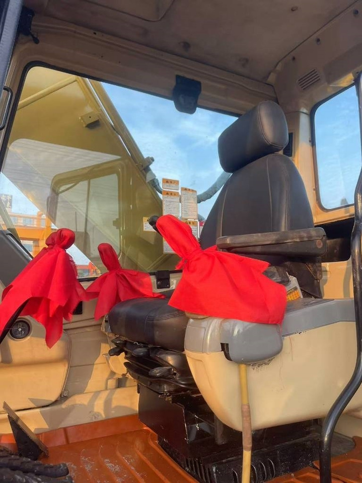 Ερπυστριοφόρος εκσκαφέας CAT 320 B: φωτογραφία 8 Ερπυστριοφόρος εκσκαφέας CAT 320 B: φωτογραφία 8