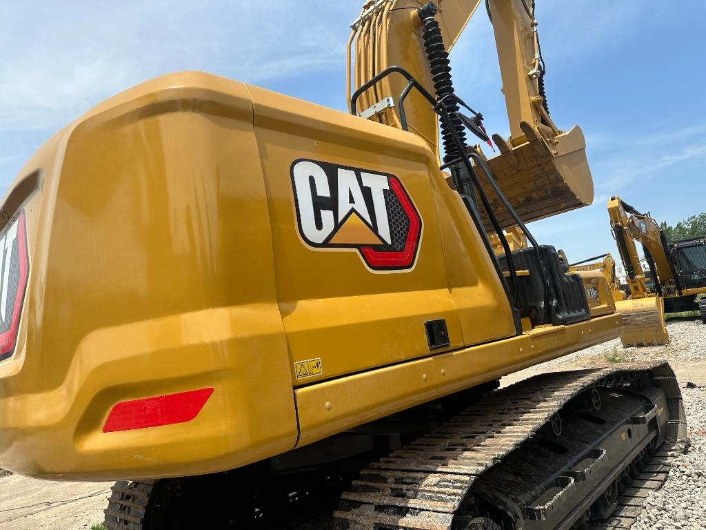 CAT 330 - Μηχάνημα Διαχείρισης Υλικών: φωτογραφία 4 CAT 330 - Μηχάνημα Διαχείρισης Υλικών: φωτογραφία 4