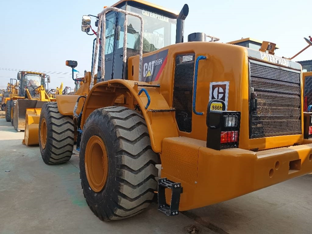 CAT 966 H - Ελαστιχοφόρος φορτωτής: φωτογραφία 2 CAT 966 H - Ελαστιχοφόρος φορτωτής: φωτογραφία 2