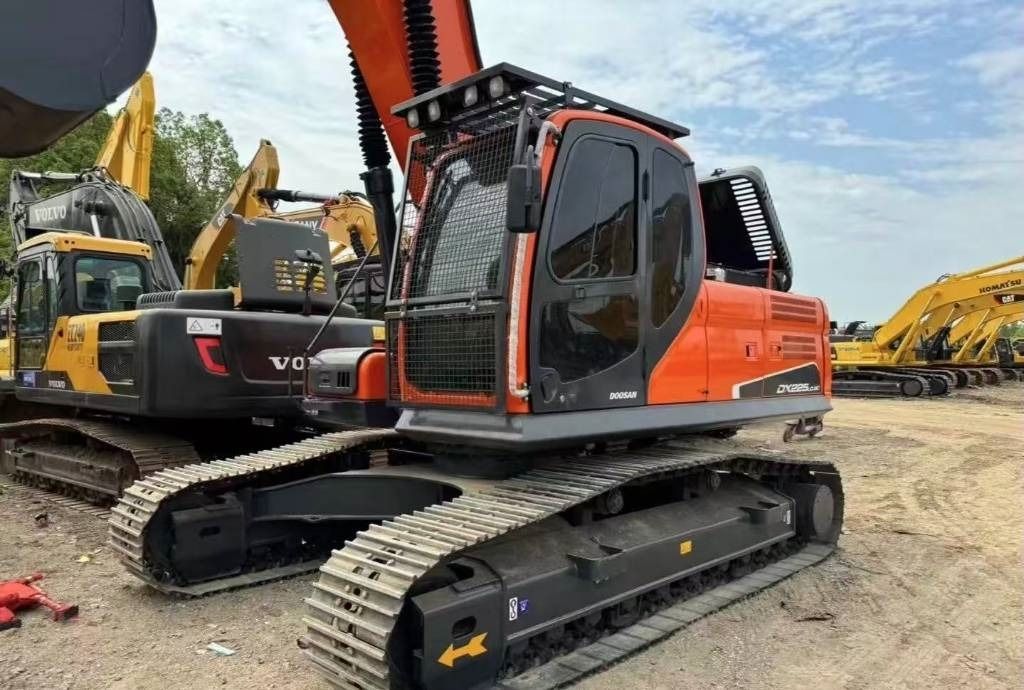 Doosan DX 225 - Ερπυστριοφόρος εκσκαφέας: φωτογραφία 4 Doosan DX 225 - Ερπυστριοφόρος εκσκαφέας: φωτογραφία 4