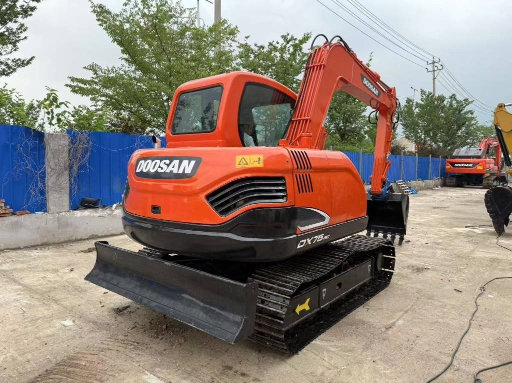Doosan DX 75 - Ερπυστριοφόρος εκσκαφέας: φωτογραφία 5 Doosan DX 75 - Ερπυστριοφόρος εκσκαφέας: φωτογραφία 5