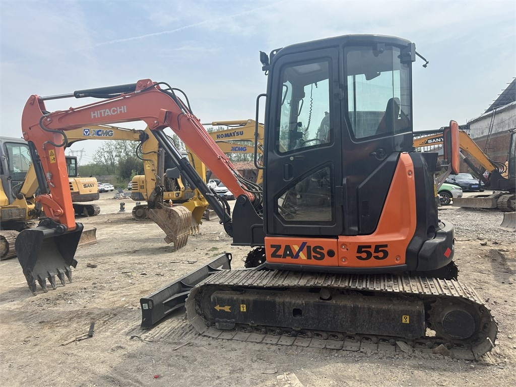 Hitachi ZX 55 - Μίνι εκσκαφέας: φωτογραφία 1 Hitachi ZX 55 - Μίνι εκσκαφέας: φωτογραφία 1