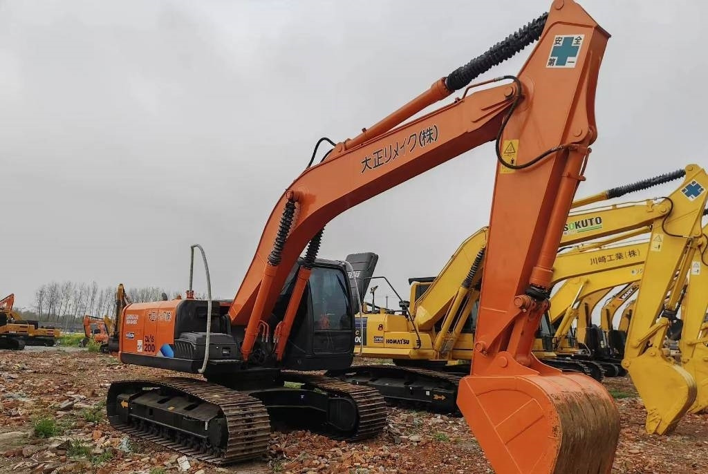 Hitachi Zaxis 200 LC - Μίνι εκσκαφέας: φωτογραφία 1 Hitachi Zaxis 200 LC - Μίνι εκσκαφέας: φωτογραφία 1
