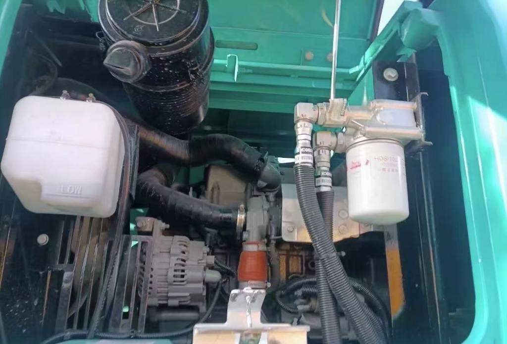 Kobelco SK 75 - Ερπυστριοφόρος εκσκαφέας: φωτογραφία 2 Kobelco SK 75 - Ερπυστριοφόρος εκσκαφέας: φωτογραφία 2