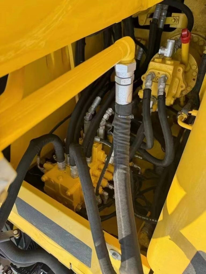 Komatsu PC 130 - Ερπυστριοφόρος εκσκαφέας: φωτογραφία 5 Komatsu PC 130 - Ερπυστριοφόρος εκσκαφέας: φωτογραφία 5