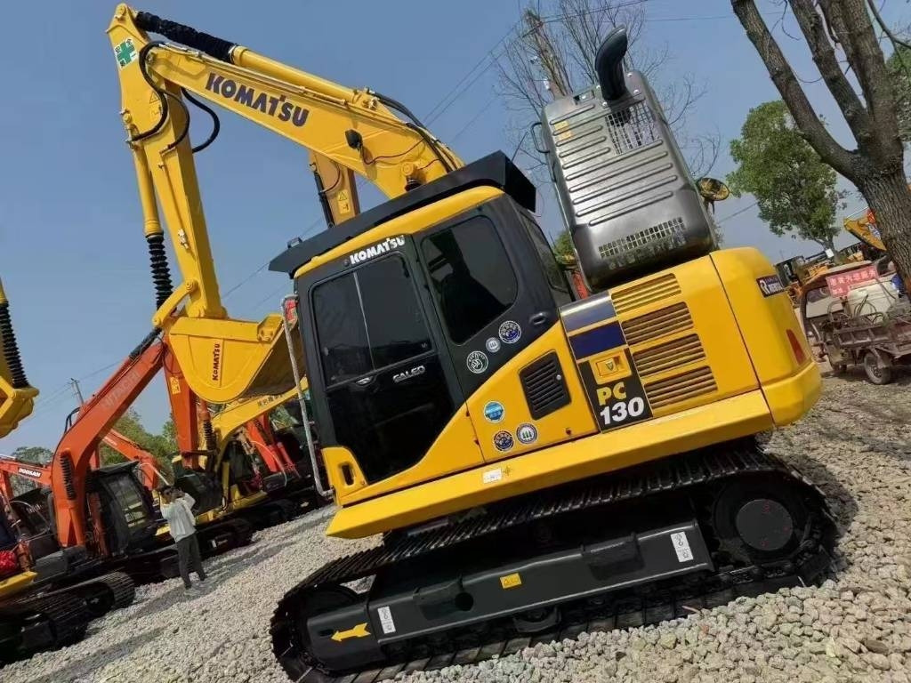 Komatsu PC 130 - Ερπυστριοφόρος εκσκαφέας: φωτογραφία 1 Komatsu PC 130 - Ερπυστριοφόρος εκσκαφέας: φωτογραφία 1