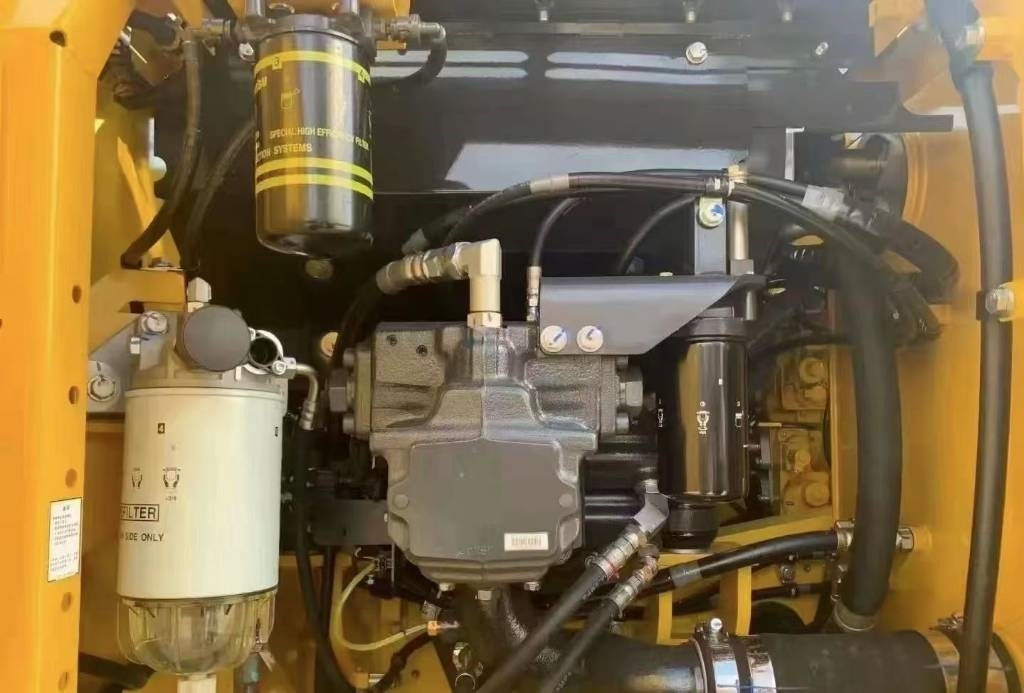 Komatsu PC 200-8  - Ερπυστριοφόρος εκσκαφέας: φωτογραφία 5 Komatsu PC 200-8  - Ερπυστριοφόρος εκσκαφέας: φωτογραφία 5