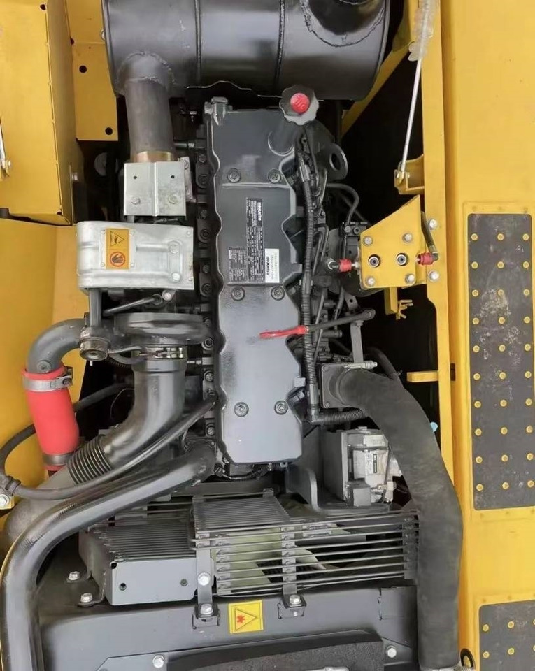 Komatsu PC 240 - Ερπυστριοφόρος εκσκαφέας: φωτογραφία 2 Komatsu PC 240 - Ερπυστριοφόρος εκσκαφέας: φωτογραφία 2