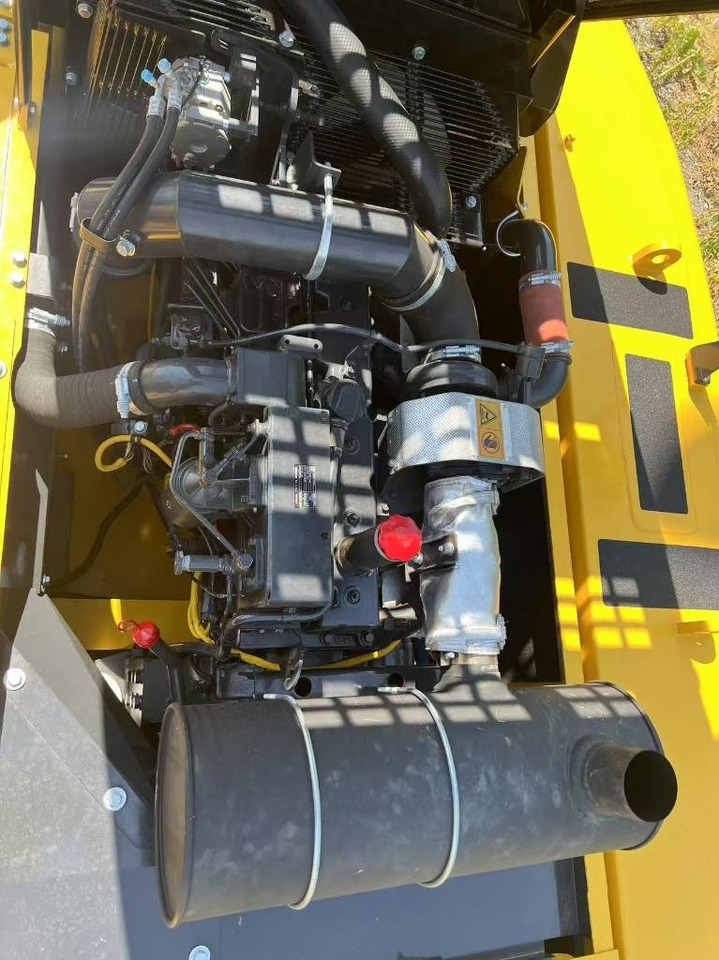 Komatsu PC 300 - Ερπυστριοφόρος εκσκαφέας: φωτογραφία 3 Komatsu PC 300 - Ερπυστριοφόρος εκσκαφέας: φωτογραφία 3