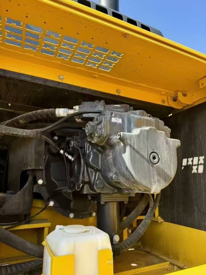 Komatsu PC 400-8 - Ερπυστριοφόρος εκσκαφέας: φωτογραφία 4 Komatsu PC 400-8 - Ερπυστριοφόρος εκσκαφέας: φωτογραφία 4