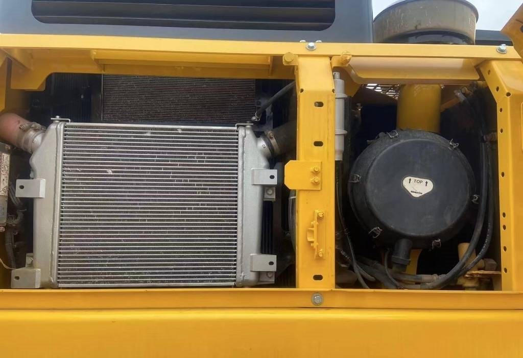 Komatsu PC 400 - Ερπυστριοφόρος εκσκαφέας: φωτογραφία 2 Komatsu PC 400 - Ερπυστριοφόρος εκσκαφέας: φωτογραφία 2