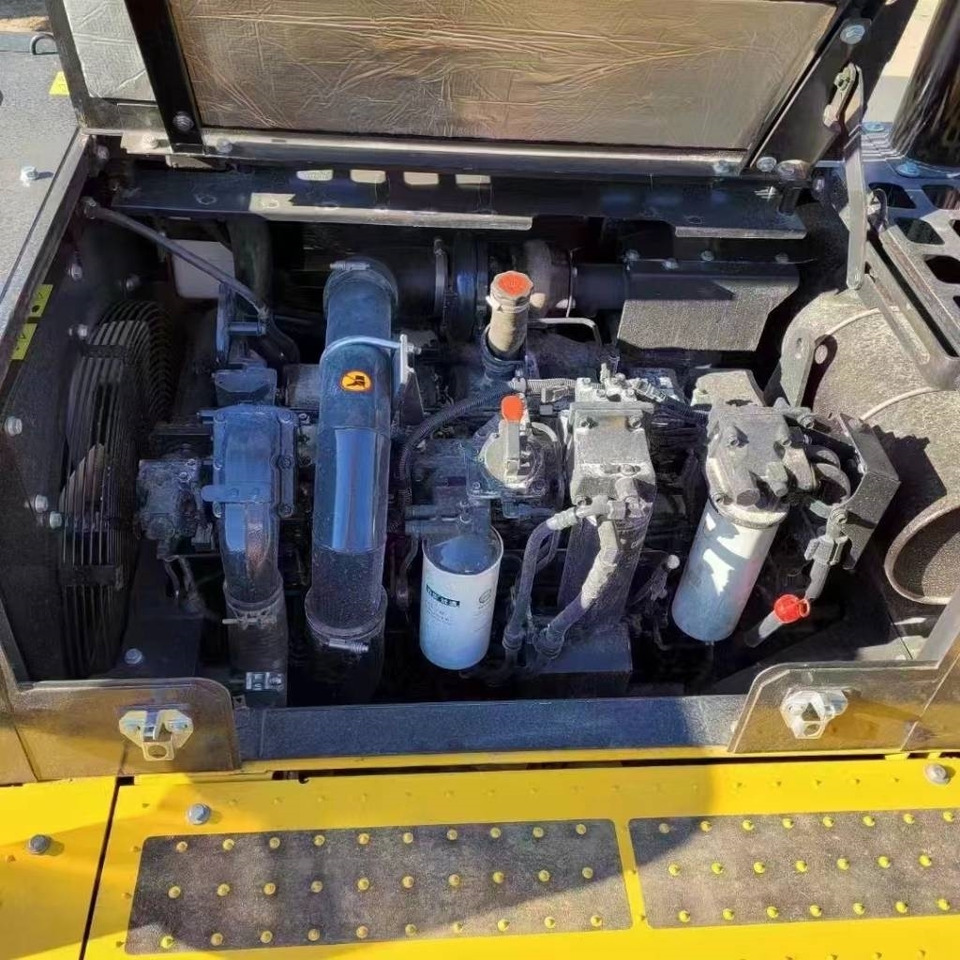 Komatsu PC 450 - Ερπυστριοφόρος εκσκαφέας: φωτογραφία 4 Komatsu PC 450 - Ερπυστριοφόρος εκσκαφέας: φωτογραφία 4