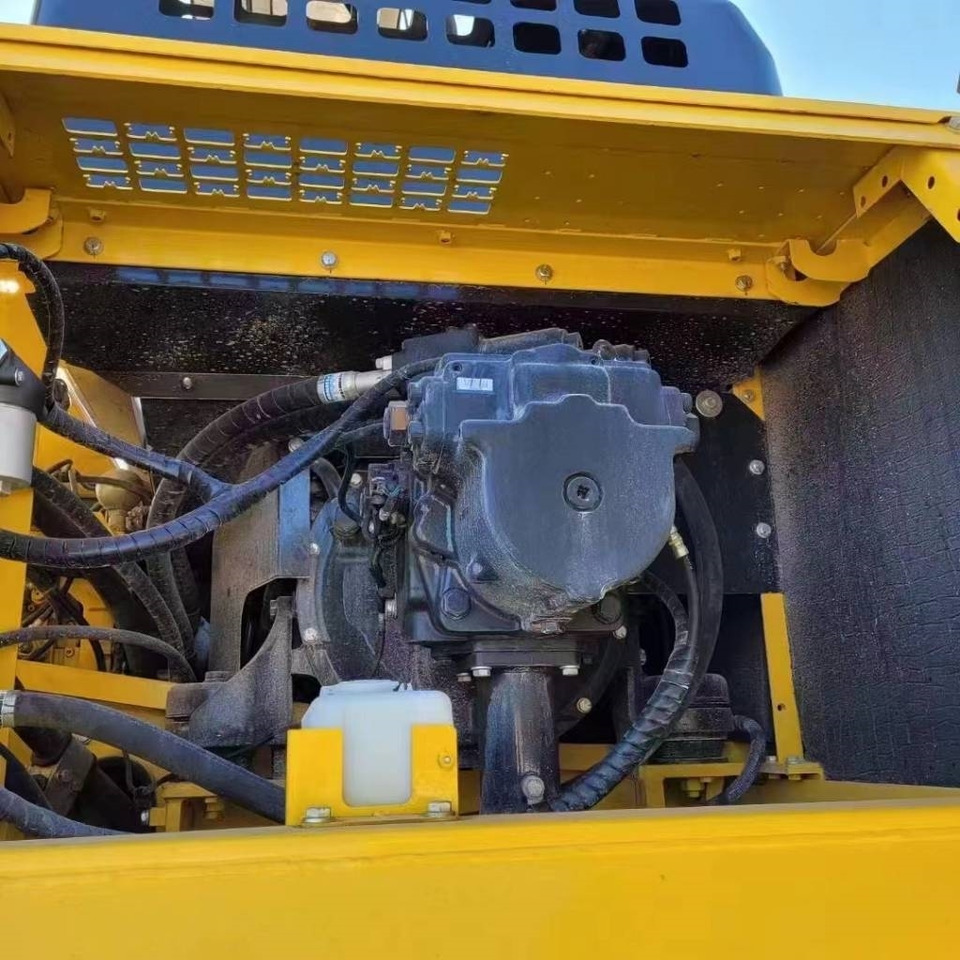 Komatsu PC 450 - Ερπυστριοφόρος εκσκαφέας: φωτογραφία 3 Komatsu PC 450 - Ερπυστριοφόρος εκσκαφέας: φωτογραφία 3