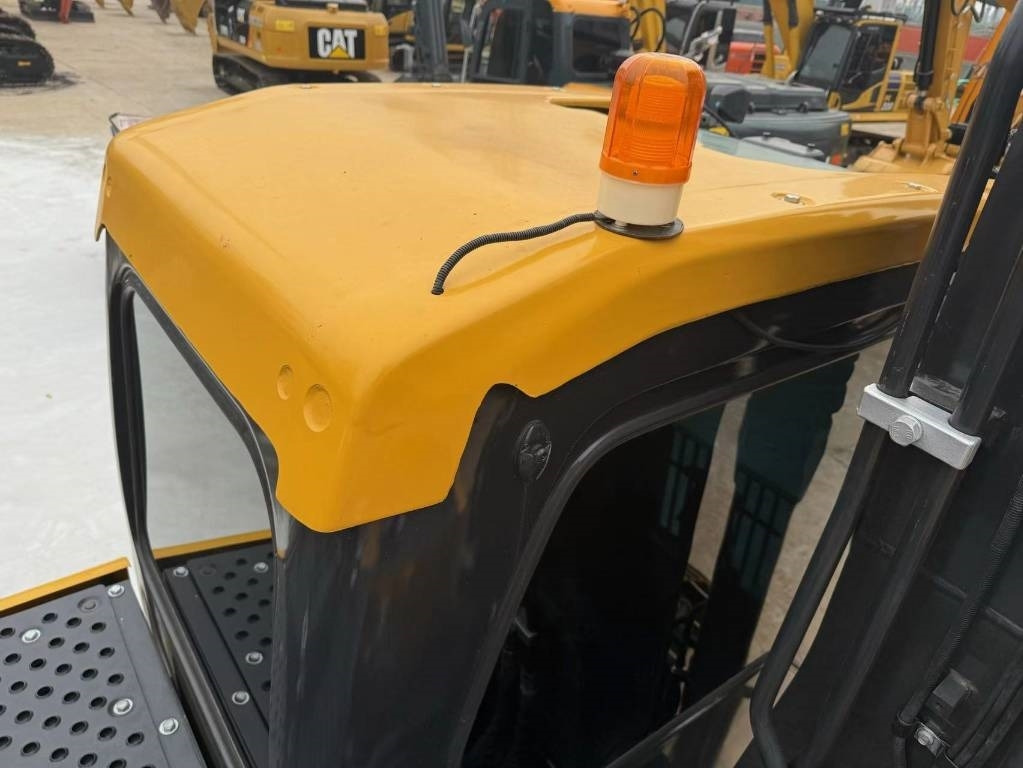 Volvo 140 - Ερπυστριοφόρος εκσκαφέας: φωτογραφία 5 Volvo 140 - Ερπυστριοφόρος εκσκαφέας: φωτογραφία 5