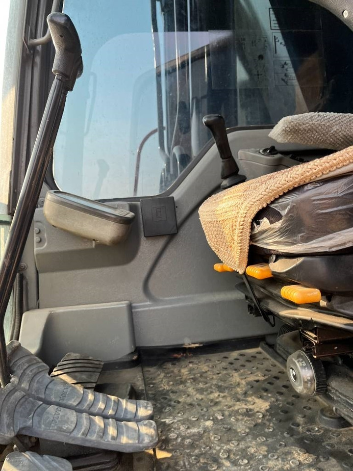 Volvo 290 - Ερπυστριοφόρος εκσκαφέας: φωτογραφία 4 Volvo 290 - Ερπυστριοφόρος εκσκαφέας: φωτογραφία 4