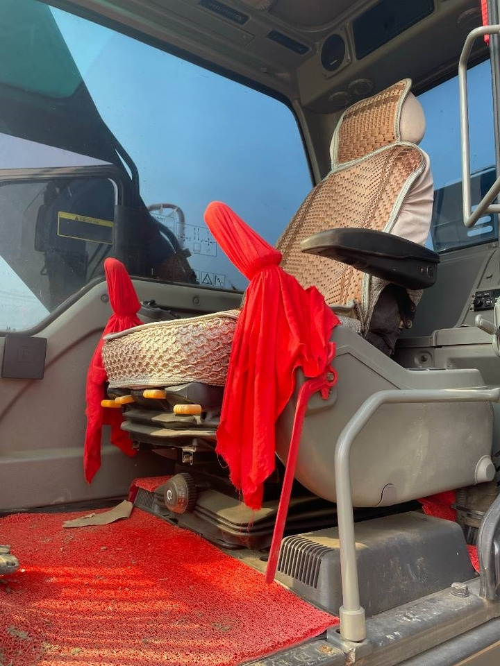 Volvo EC 210 - Ερπυστριοφόρος εκσκαφέας: φωτογραφία 2 Volvo EC 210 - Ερπυστριοφόρος εκσκαφέας: φωτογραφία 2