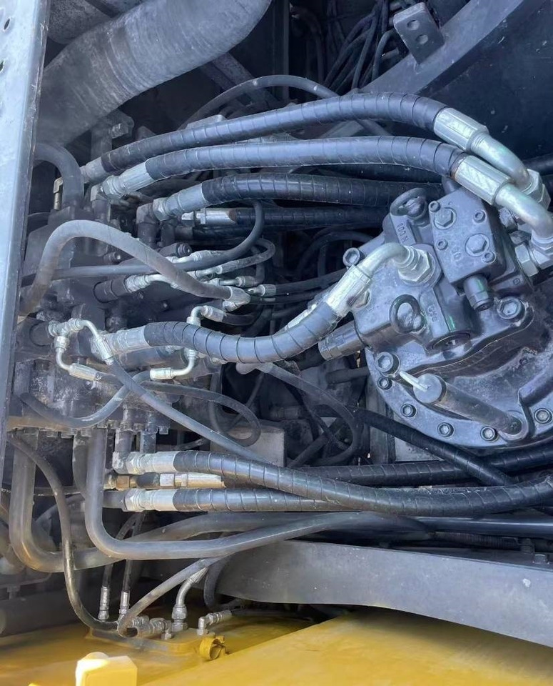 Volvo EC 240 B - Ερπυστριοφόρος εκσκαφέας: φωτογραφία 3 Volvo EC 240 B - Ερπυστριοφόρος εκσκαφέας: φωτογραφία 3