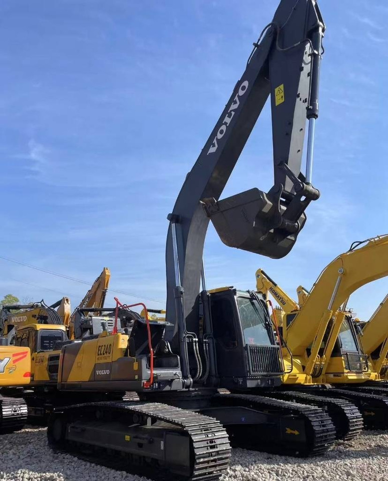Volvo EC 240 - Ερπυστριοφόρος εκσκαφέας: φωτογραφία 1 Volvo EC 240 - Ερπυστριοφόρος εκσκαφέας: φωτογραφία 1