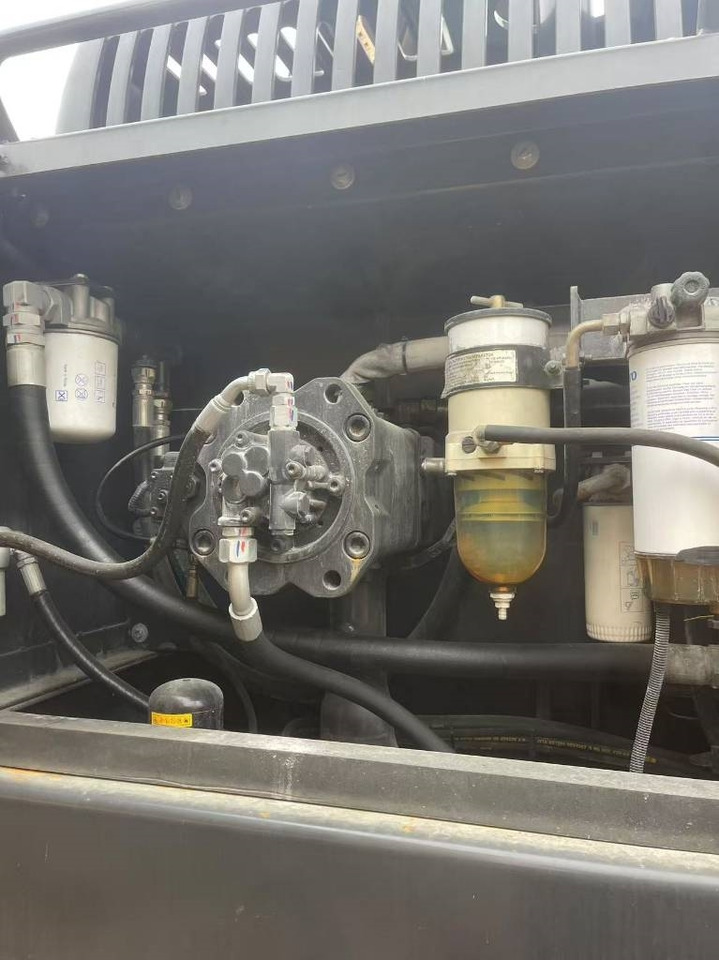 Volvo EC 350 - Ερπυστριοφόρος εκσκαφέας: φωτογραφία 5 Volvo EC 350 - Ερπυστριοφόρος εκσκαφέας: φωτογραφία 5