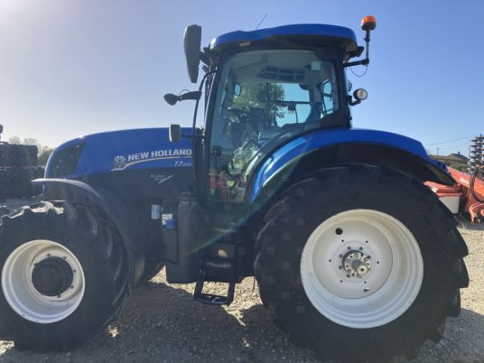 New Holland T7.210 - Τρακτέρ: φωτογραφία 4 New Holland T7.210 - Τρακτέρ: φωτογραφία 4