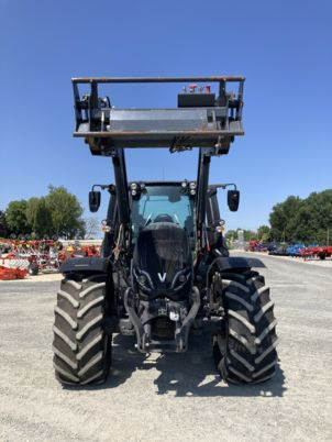 Valtra T215 DIRECT - Τρακτέρ: φωτογραφία 4 Valtra T215 DIRECT - Τρακτέρ: φωτογραφία 4