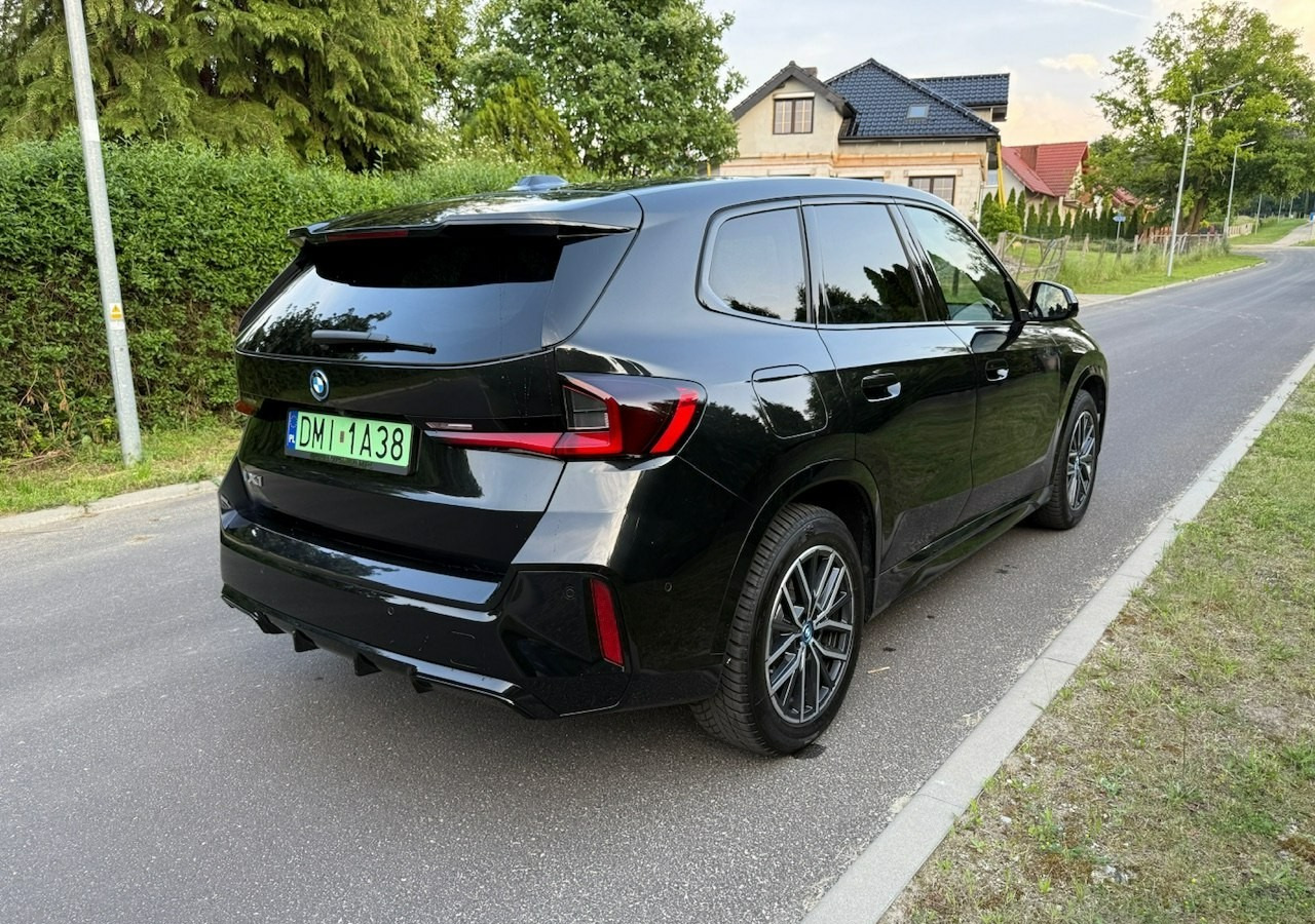 BMW X1 iX1 iX1 xDrive30 313KM M-Sport H/K Panorama AdaptiveLed Masaże Kam360 - SUV: φωτογραφία 4 BMW X1 iX1 iX1 xDrive30 313KM M-Sport H/K Panorama AdaptiveLed Masaże Kam360 - SUV: φωτογραφία 4