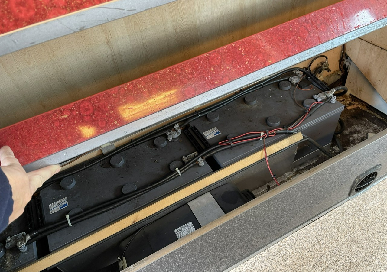 Αυτοκινούμενη καντίνα Fiat Ducato Autosklep pieczywa Gastronomiczny Food Truck Foodtruck sklep Borco: φωτογραφία 8 Αυτοκινούμενη καντίνα Fiat Ducato Autosklep pieczywa Gastronomiczny Food Truck Foodtruck sklep Borco: φωτογραφία 8