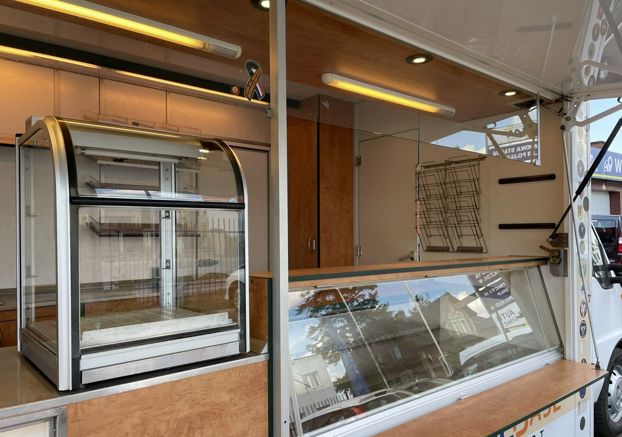 Fiat Ducato Fiat Autosklep Grill Gastronomiczny Food Truck Foodtruck sklep - Αυτοκινούμενη καντίνα: φωτογραφία 4 Fiat Ducato Fiat Autosklep Grill Gastronomiczny Food Truck Foodtruck sklep - Αυτοκινούμενη καντίνα: φωτογραφία 4