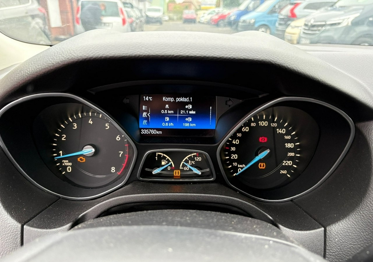 Hatchback Ford Focus III Focus 1.0 EcoBoost Klima Salon PL 2015: φωτογραφία 15