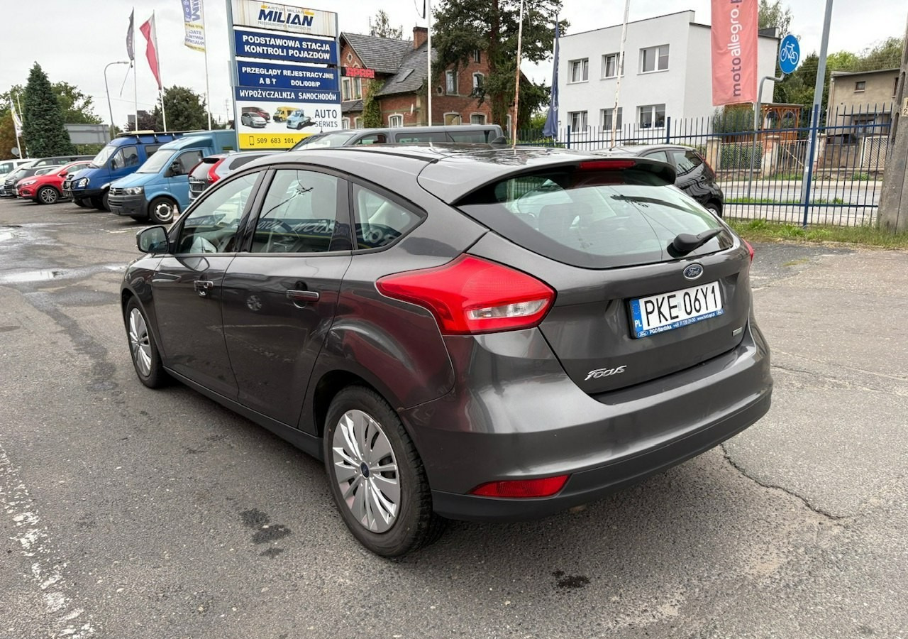 Ford Focus III Focus 1.0 EcoBoost Klima Salon PL 2015 - Hatchback: φωτογραφία 5 Ford Focus III Focus 1.0 EcoBoost Klima Salon PL 2015 - Hatchback: φωτογραφία 5