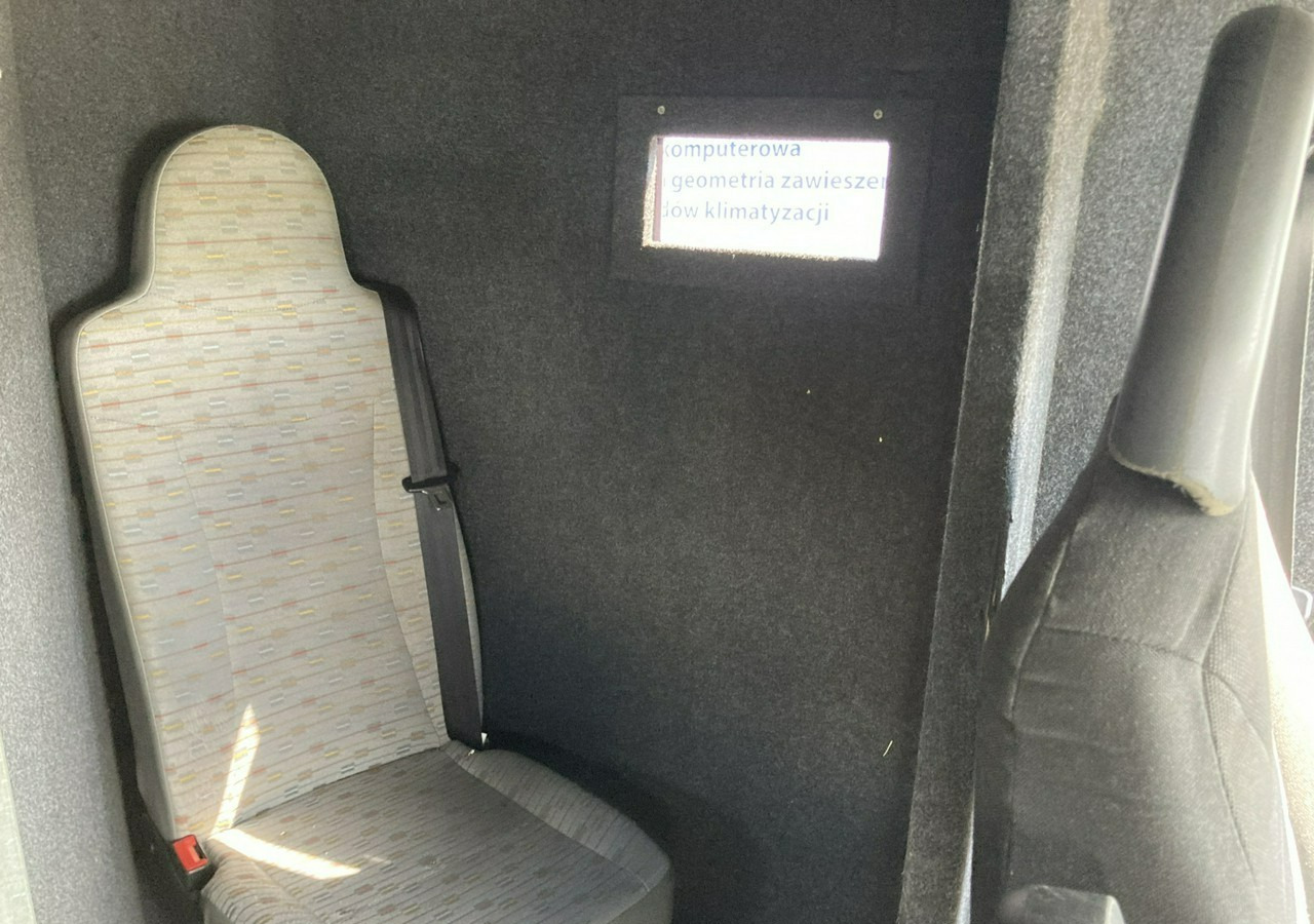 Iveco Daily Iveco 35-130 Bankowóz Kuloodporny Opanceżony pancerny 2015 - Οχήματα μεταφοράς χρημάτων: φωτογραφία 5 Iveco Daily Iveco 35-130 Bankowóz Kuloodporny Opanceżony pancerny 2015 - Οχήματα μεταφοράς χρημάτων: φωτογραφία 5