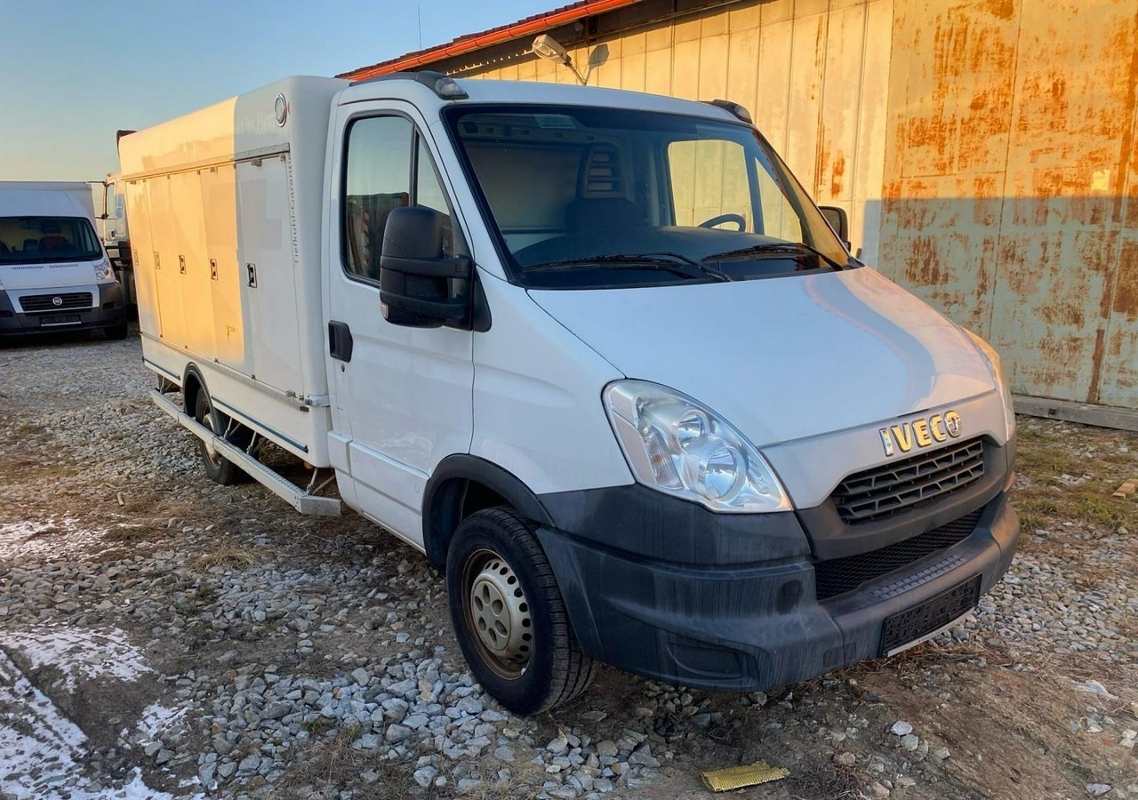 Iveco Inny Iveco Iveco Daily 35-13 chłodnia 10 komorowa Mrożnia do -40C Model 2014 - Επαγγελματικό αυτοκίνητο ψυγείο: φωτογραφία 3 Iveco Inny Iveco Iveco Daily 35-13 chłodnia 10 komorowa Mrożnia do -40C Model 2014 - Επαγγελματικό αυτοκίνητο ψυγείο: φωτογραφία 3
