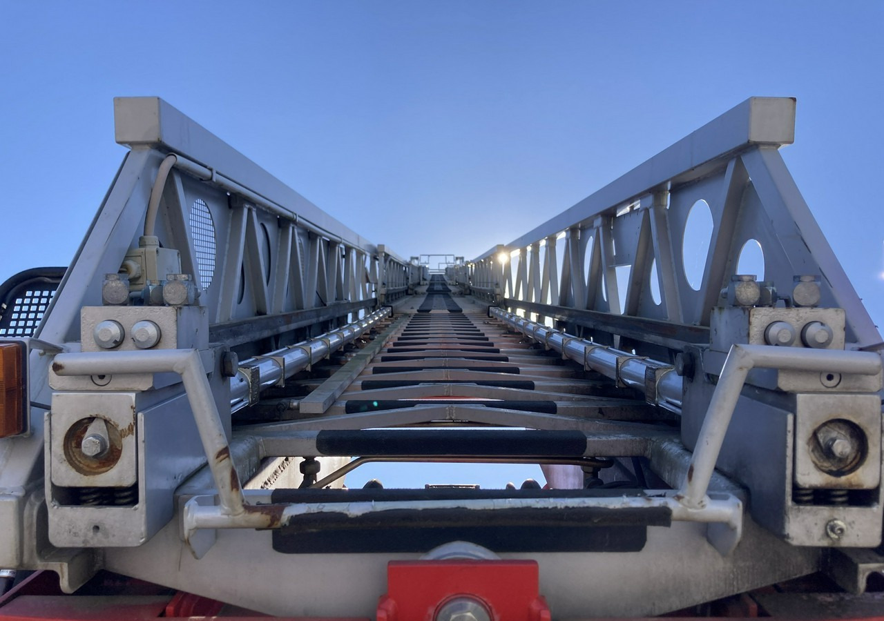 Πυροσβεστικό όχημα MAN L 2000 MAN 15,280 Straż pożarna drabina Strażacka zwyżka 32m Metz Model 20: φωτογραφία 18