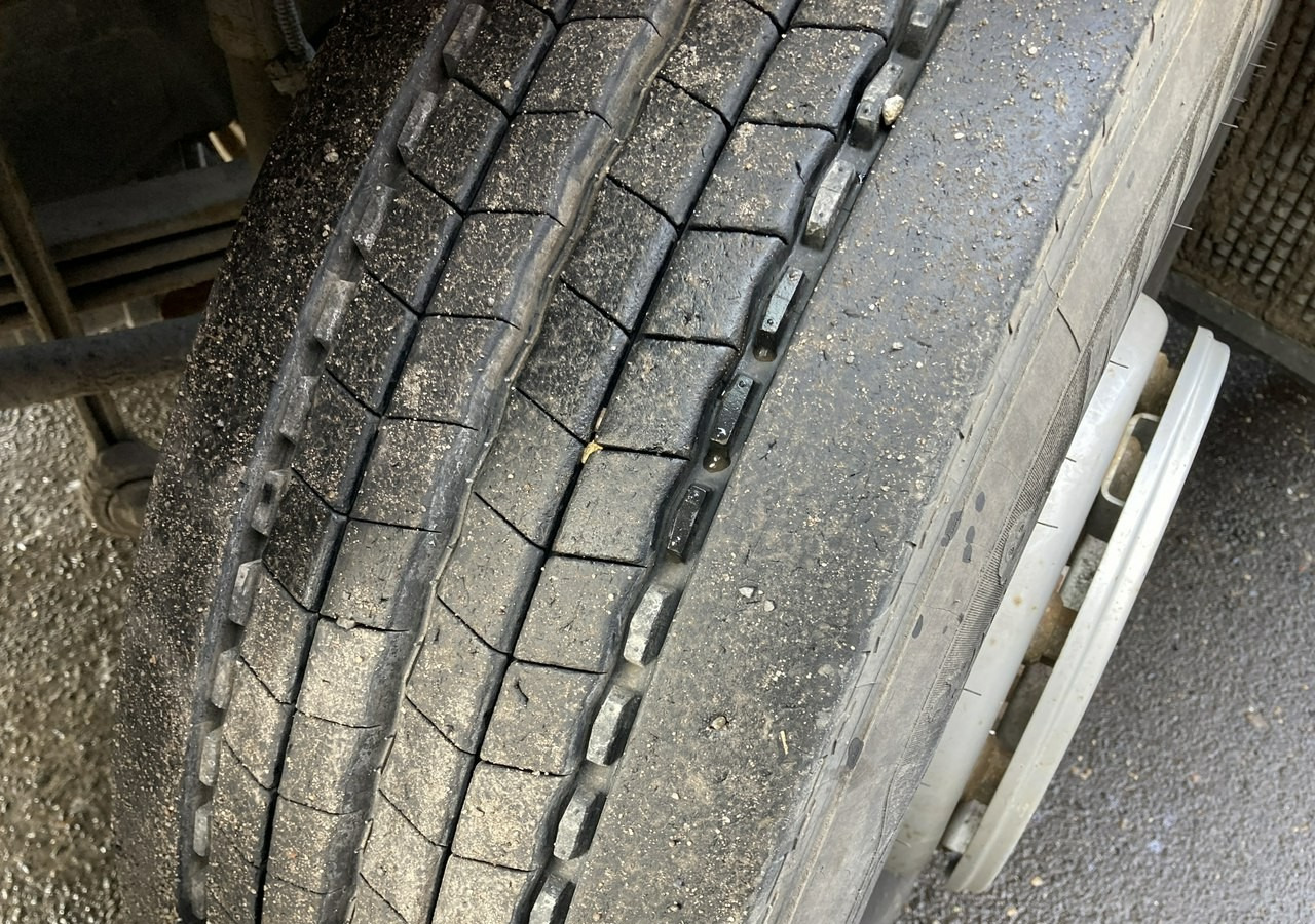 Φορτηγό φόρτωσης γάντζου Mercedes-Benz Axor 2543 Hakowiec MEILLER-KIPPER Model 2009 Axor 2543 Hakowiec MEILLER-KIPPER Model 2009: φωτογραφία 11