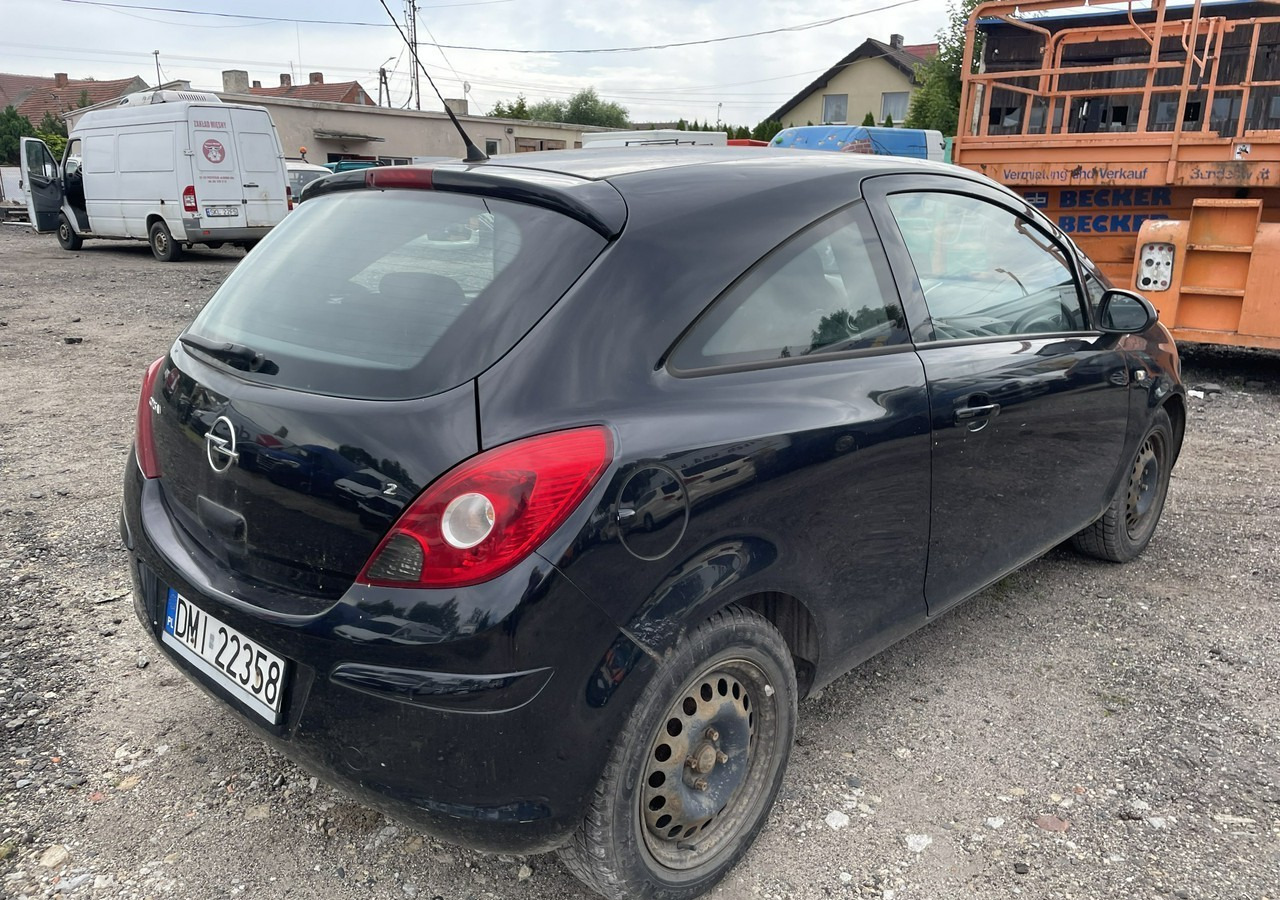 Opel Corsa D Opel Corsa 1,2-16V 80KM Klima 2008 - Hatchback: φωτογραφία 5 Opel Corsa D Opel Corsa 1,2-16V 80KM Klima 2008 - Hatchback: φωτογραφία 5