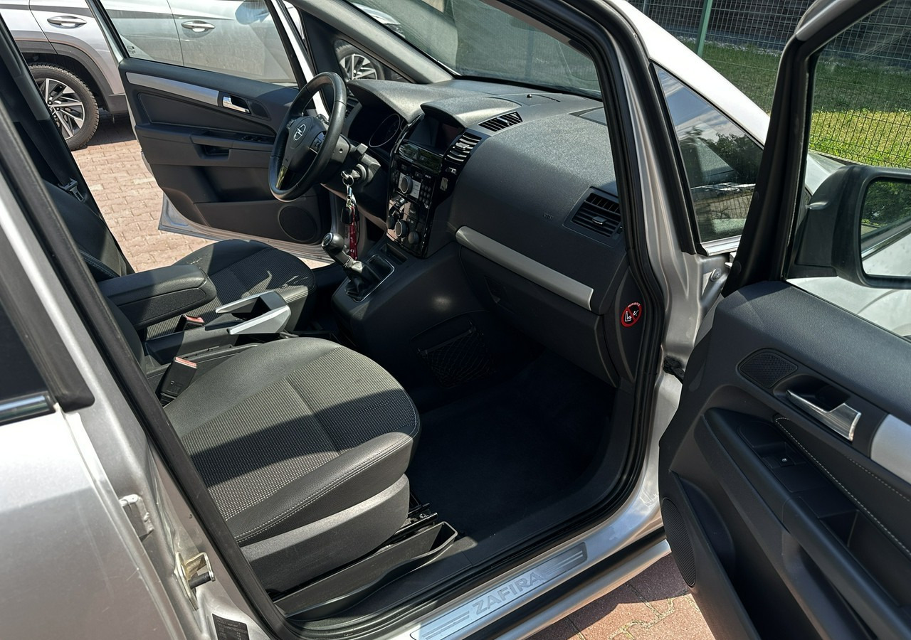 Opel Zafira B Opel Zafira do przewozu osób Niepełnosprawnych inwalida rampa - Αυτοκίνητο: φωτογραφία 4 Opel Zafira B Opel Zafira do przewozu osób Niepełnosprawnych inwalida rampa - Αυτοκίνητο: φωτογραφία 4