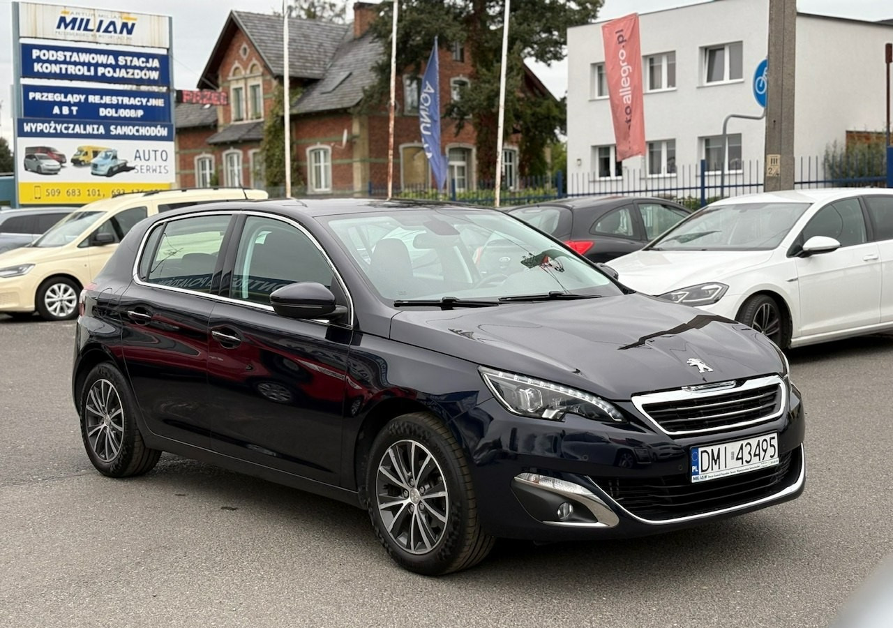 Peugeot 308 II Peugeot 308 HB 1.6HDI 85tkm FullLed Navi Klima 2016 - Hatchback: φωτογραφία 1 Peugeot 308 II Peugeot 308 HB 1.6HDI 85tkm FullLed Navi Klima 2016 - Hatchback: φωτογραφία 1
