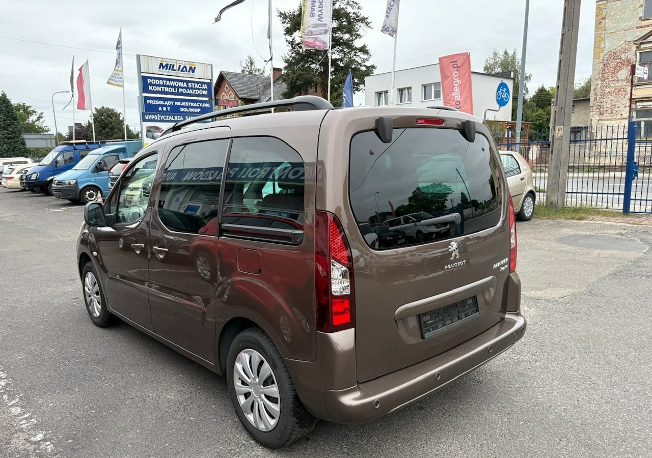 Peugeot Partner II Peugeot Partner Tepee 100 Family Model 2013 - Station wagon: φωτογραφία 5 Peugeot Partner II Peugeot Partner Tepee 100 Family Model 2013 - Station wagon: φωτογραφία 5