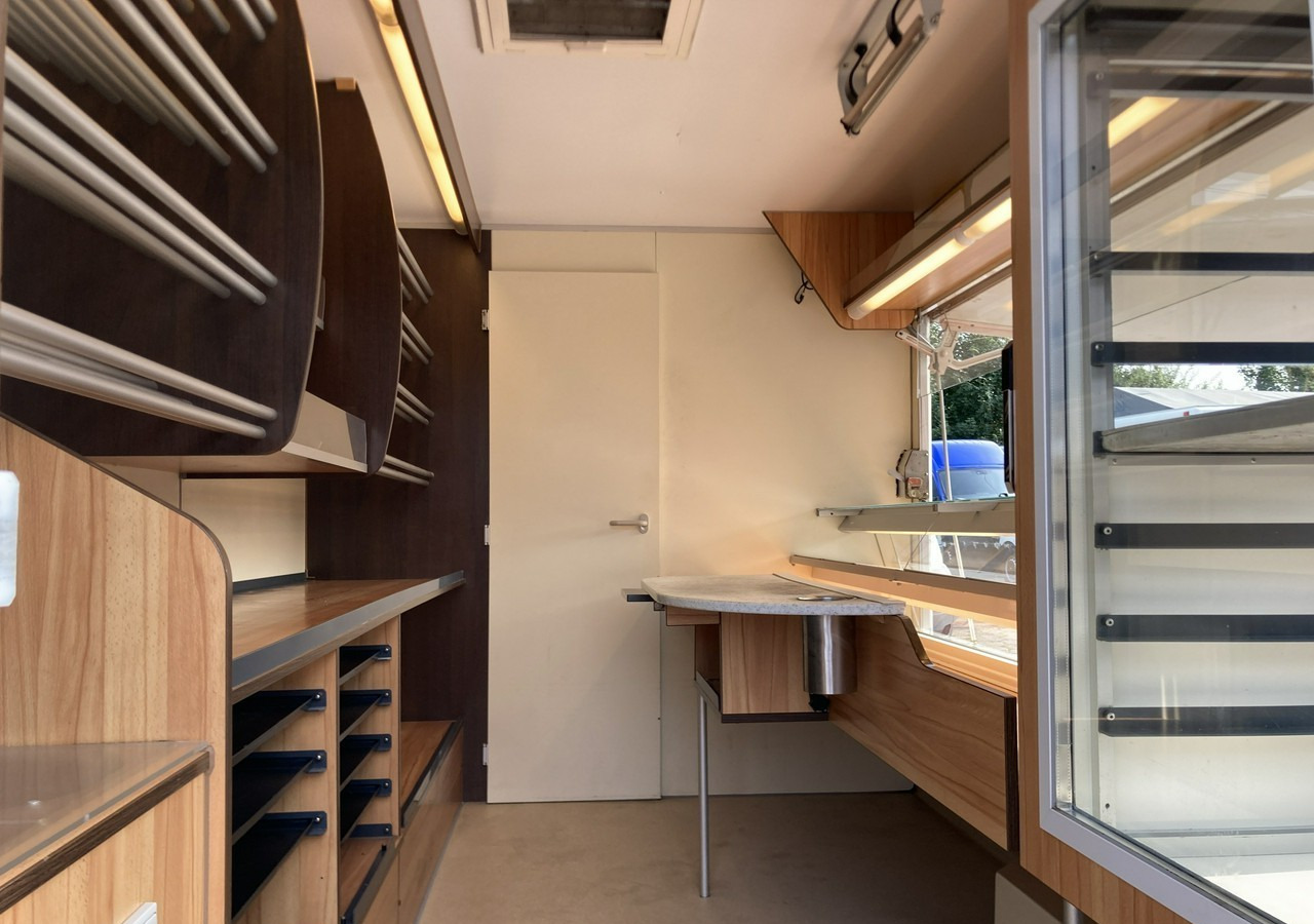 Renault Master Autosklep pieczywa Gastronomiczny Food Truck Foodtruck sklep BORCO20 - Αυτοκινούμενη καντίνα: φωτογραφία 3 Renault Master Autosklep pieczywa Gastronomiczny Food Truck Foodtruck sklep BORCO20 - Αυτοκινούμενη καντίνα: φωτογραφία 3