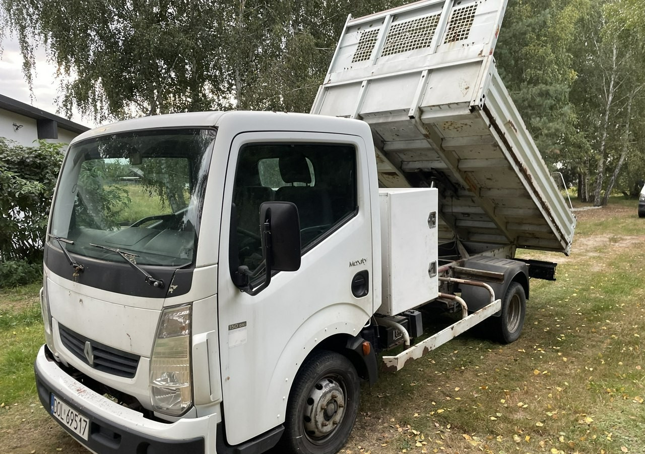 Renault Maxity Renault Maxity 3,0-150KM Canter Wywrotka skrzynia 2010 - Όχημα με ανατρεπομενη καροτσα: φωτογραφία 2 Renault Maxity Renault Maxity 3,0-150KM Canter Wywrotka skrzynia 2010 - Όχημα με ανατρεπομενη καροτσα: φωτογραφία 2