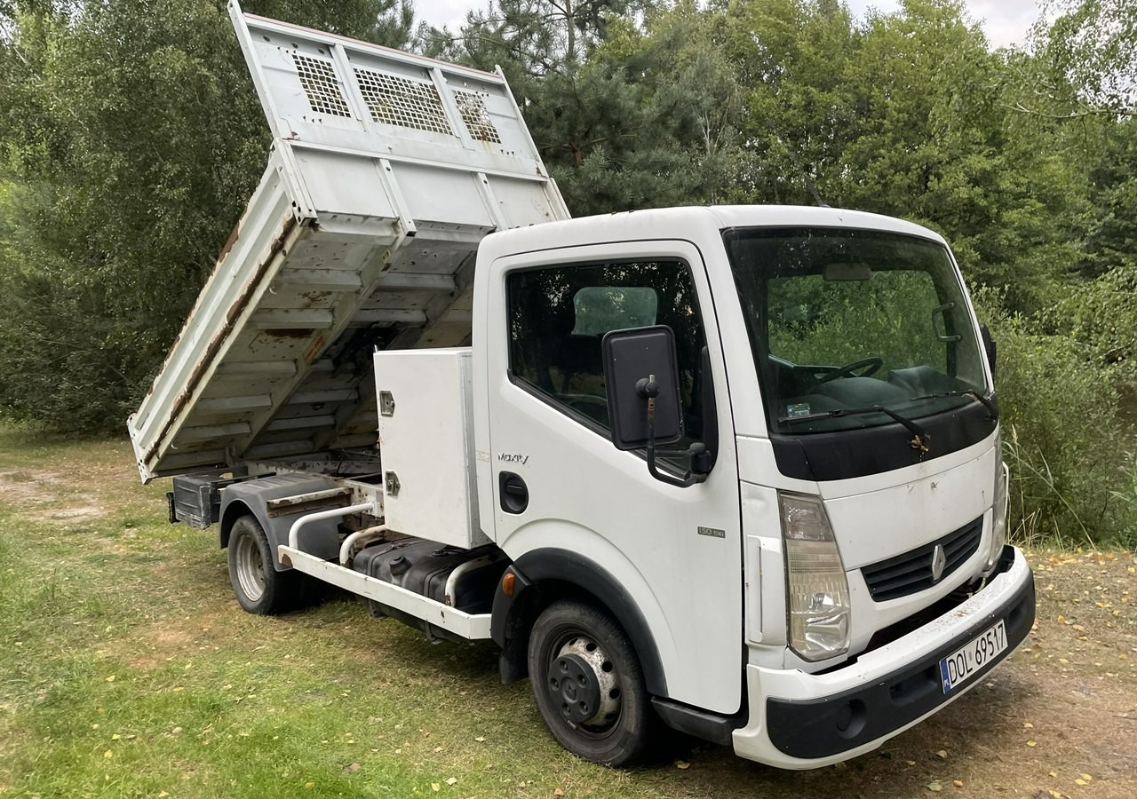 Renault Maxity Renault Maxity 3,0-150KM Canter Wywrotka skrzynia 2010 - Όχημα με ανατρεπομενη καροτσα: φωτογραφία 1 Renault Maxity Renault Maxity 3,0-150KM Canter Wywrotka skrzynia 2010 - Όχημα με ανατρεπομενη καροτσα: φωτογραφία 1