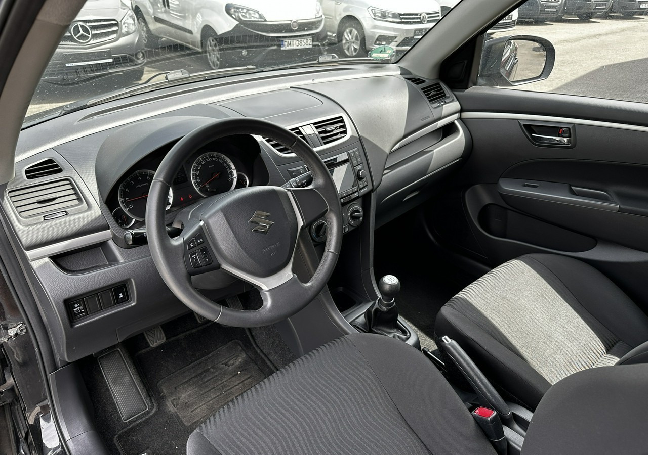 Suzuki Swift V Suzuki Swift 1.2-94KM Klima Model 2012 - Αυτοκίνητο: φωτογραφία 4 Suzuki Swift V Suzuki Swift 1.2-94KM Klima Model 2012 - Αυτοκίνητο: φωτογραφία 4